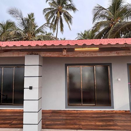 Velankanni Beach Resort Malvan Exterior photo